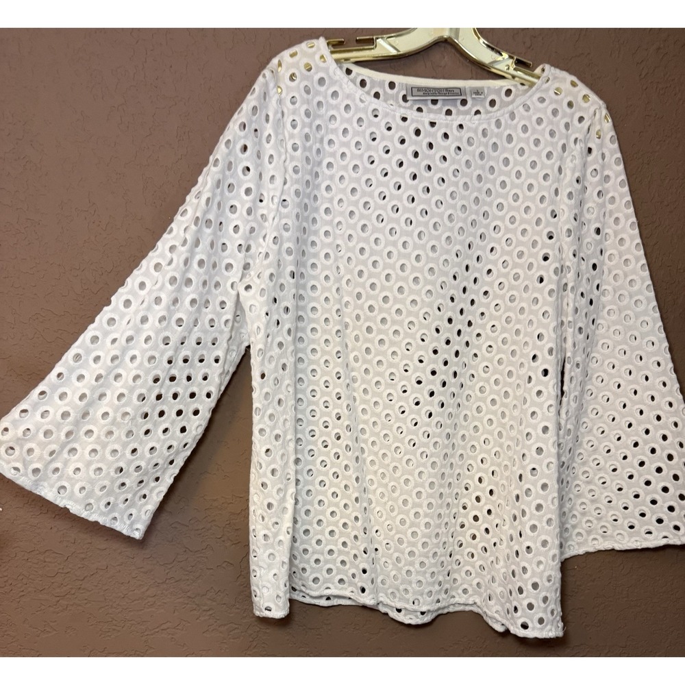Simonton Says White Eyelet 100% Cotton Women's Sz L 3/4 Length Bell‎ Sleeve Top